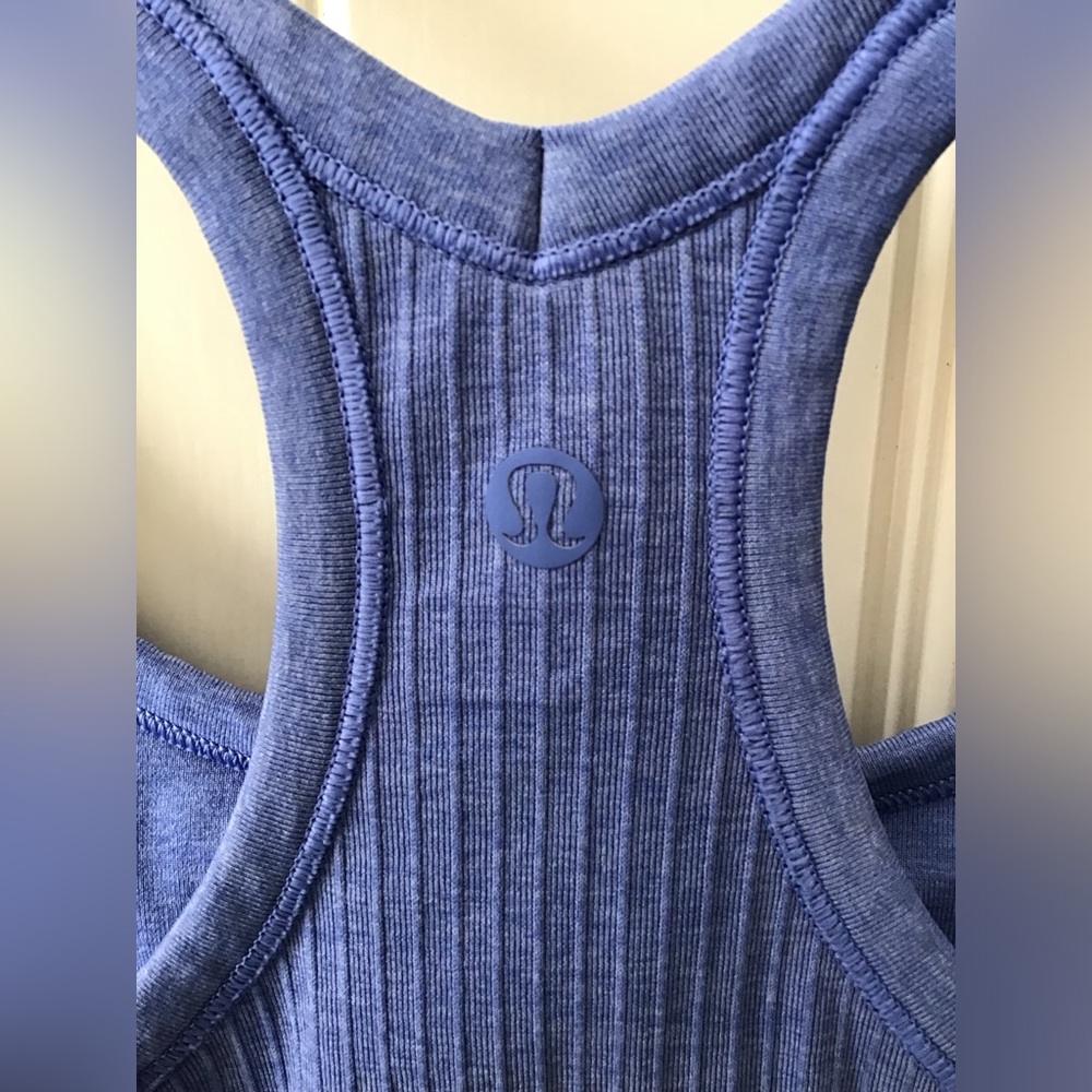 🌼Lululemon Ebb to Street Shelf Bra Tank Top *Light Support Wild Indigo Size 8 - Picture 6 of 12